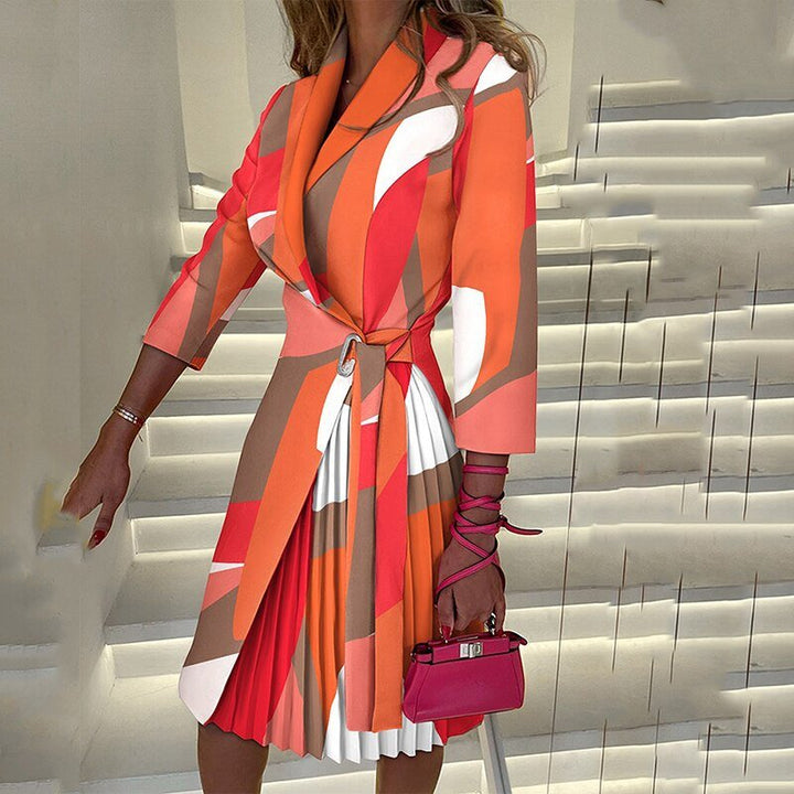 Vestido blazer de mujer, entallado y elegante. Diseño moderno para fiesta o look de oficina sofisticado.