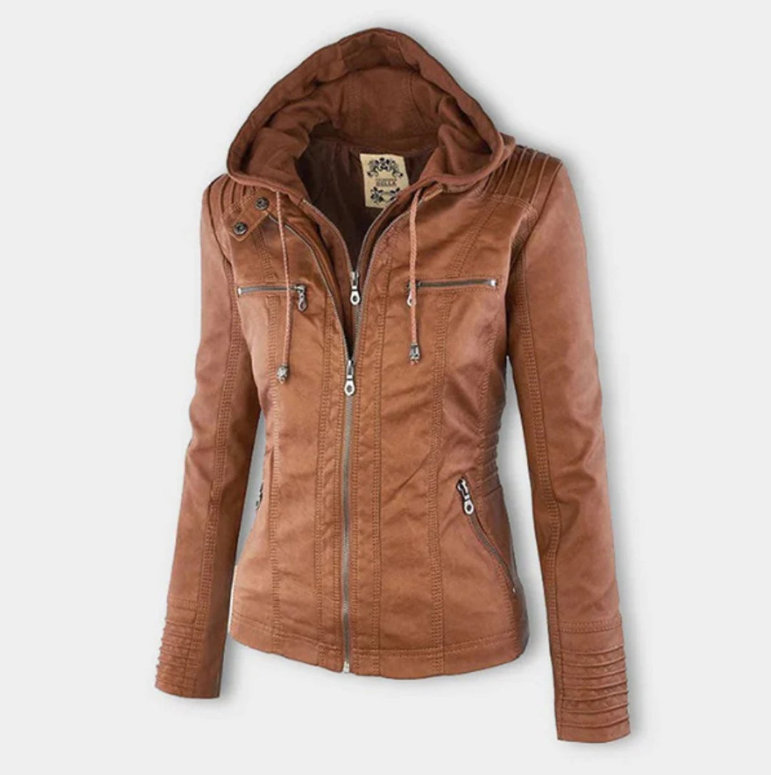 Chaqueta entallada mujer, con capucha, para moto. Estilo casual-urbano para outfit moderno, versátil.