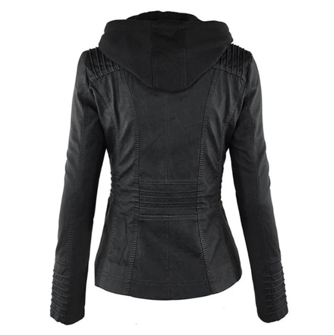 Chaqueta versátil de moto con capucha para mujer. Moda casual y urbana, ideal para outfit diario.