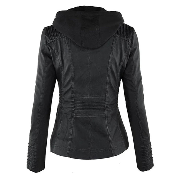 Chaqueta versátil de moto con capucha para mujer. Moda casual y urbana, ideal para outfit diario.