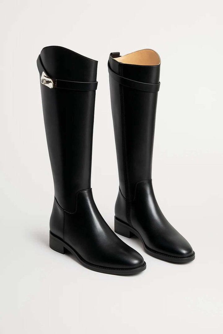 Botas de montar mujer elegantes y cómodas con hebilla, en negro y beige. Perfectas para otoño/invierno, tacón bajo.