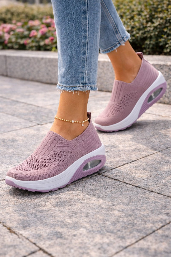 Zapatillas de mujer sin cordones, con amortiguación superior para caminar, ideales para uso urbano.