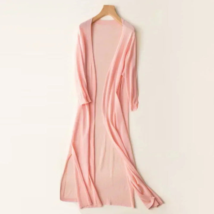 Cárdigan abierto de punto ligero para mujer, diseño largo. Comodidad y moda en una sola prenda.