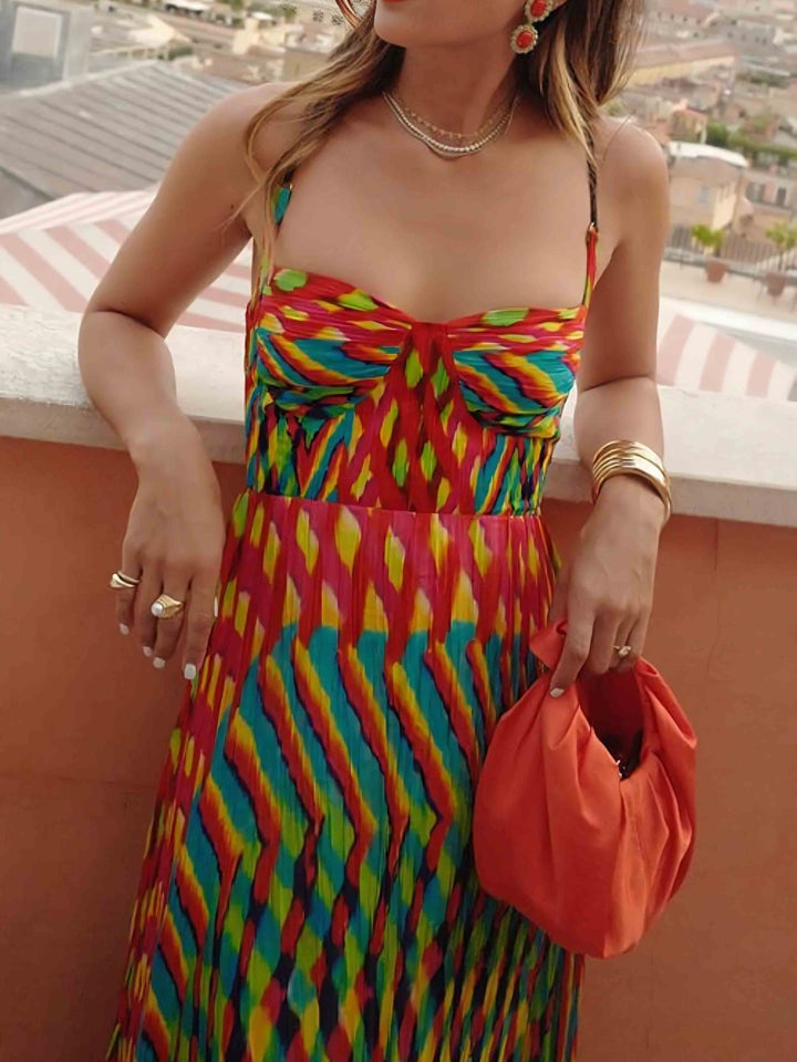 Vestido maxi fluido sin mangas de mujer con estampado abstracto. Diseño cómodo corte A, perfecto para fiestas o uso casual.