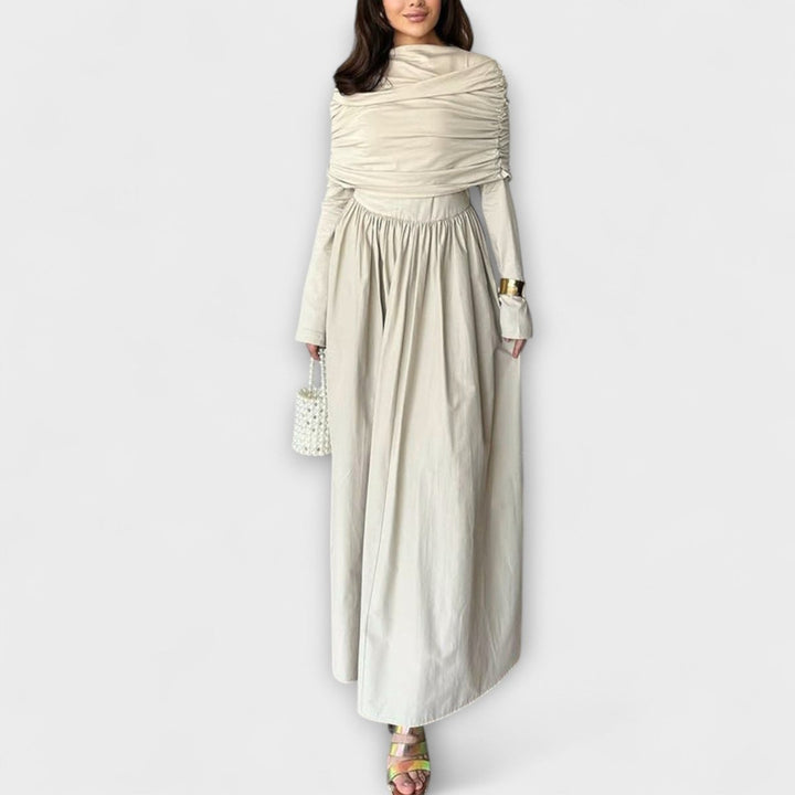 Vestido maxi de mujer elegante, plisado, con cuello alto y manga larga, para un look de fiesta formal.