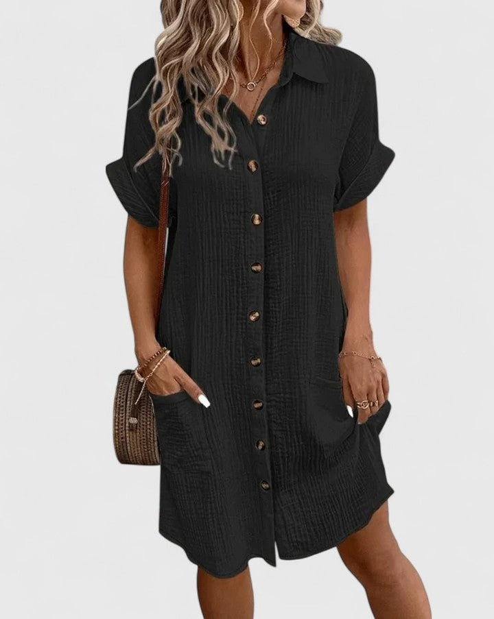 Vestido casual fresco de mujer, camisero holgado, manga corta. Para disfrutar el verano con estilo.