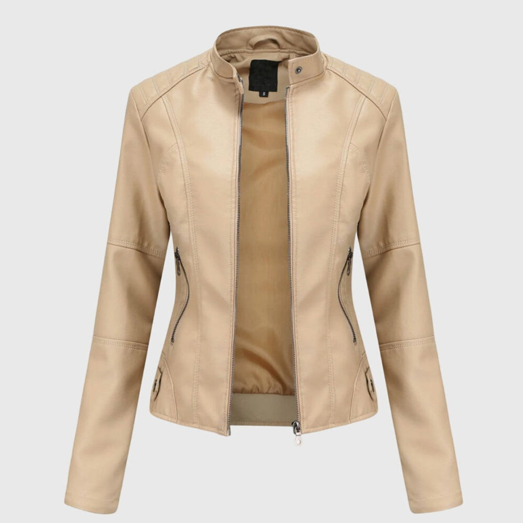 Chaqueta de moto para mujer, corte entallado y diseño chic. Confort diario y estilo versátil para la ciudad.