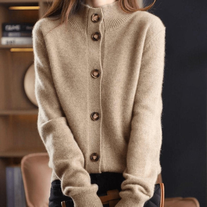 Cárdigan de cachemira suave para mujer con botones, ideal para estilo casual de otoño e invierno.