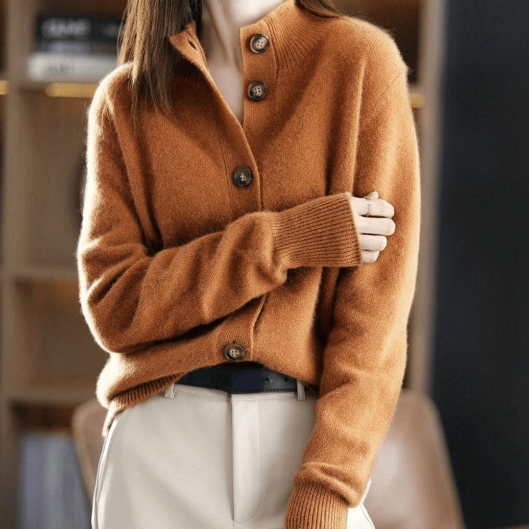 Cárdigan de mujer de cachemira con botones, diseño elegante y de punto para moda invernal.