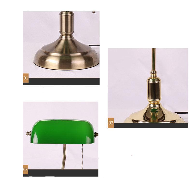 Lámpara de escritorio retro bronce para iluminación funcional y estilo clásico en casa u oficina.