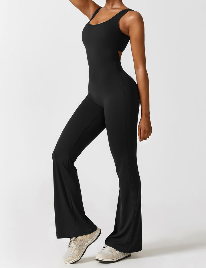 Jumpsuit elegante y versátil, espalda en V, pierna acampanada, perfecto para mujer.