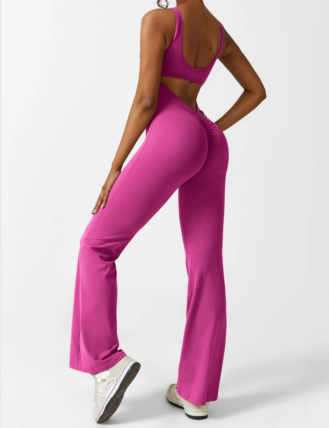 Jumpsuit elegante de mujer, espalda en V, pierna acampanada, para eventos formales.