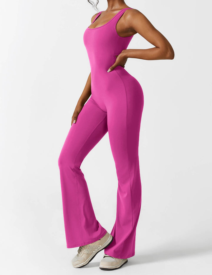 Mono de moda femenina, espalda en V, pierna acampanada, realza tu belleza.
