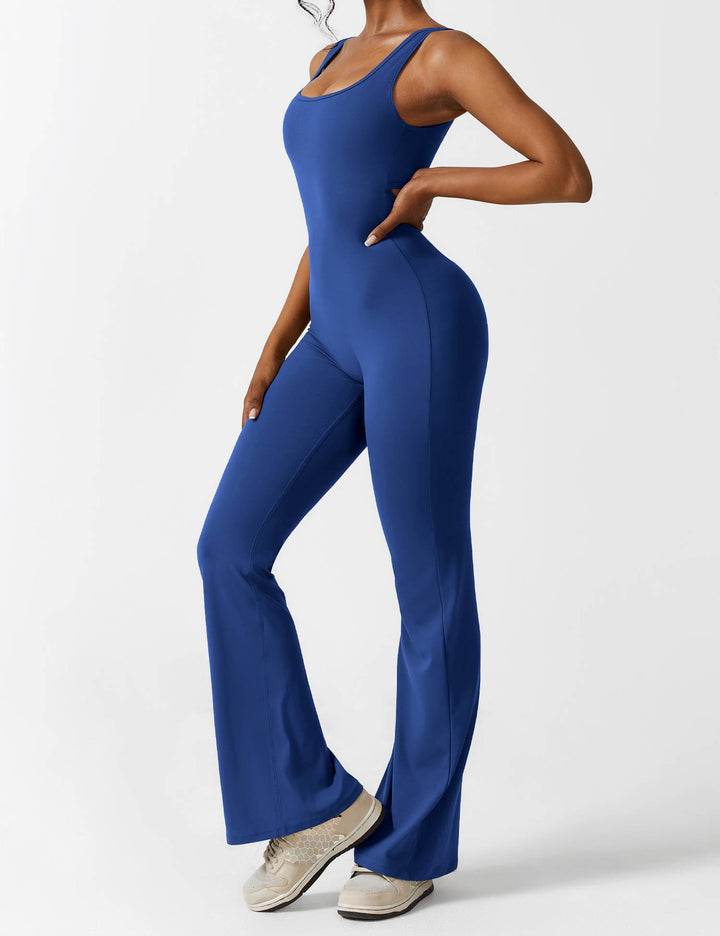 Mono de mujer chic de verano, espalda en V, pierna acampanada, frescura y estilo.