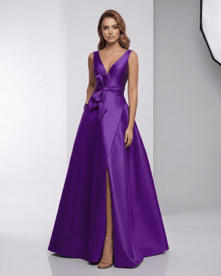 Vestido maxi Zafira púrpura elegante para mujer, perfecto para noche y ocasiones especiales.