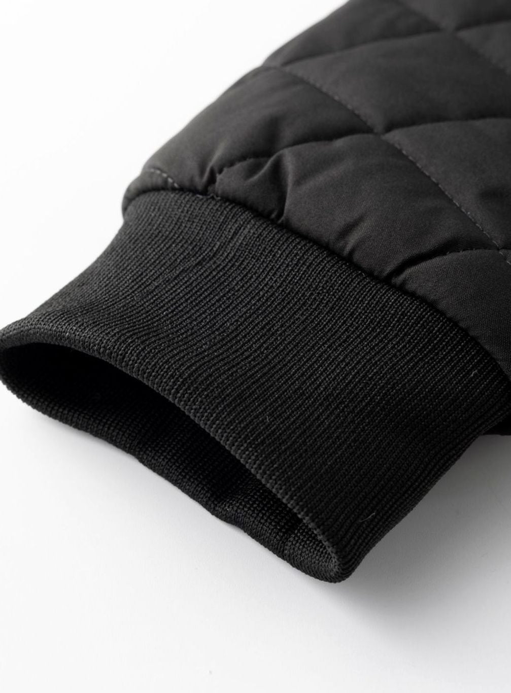 Cazadora bomber para hombre, acolchada con forro polar, perfecta para el invierno, estilo moderno y abrigador.