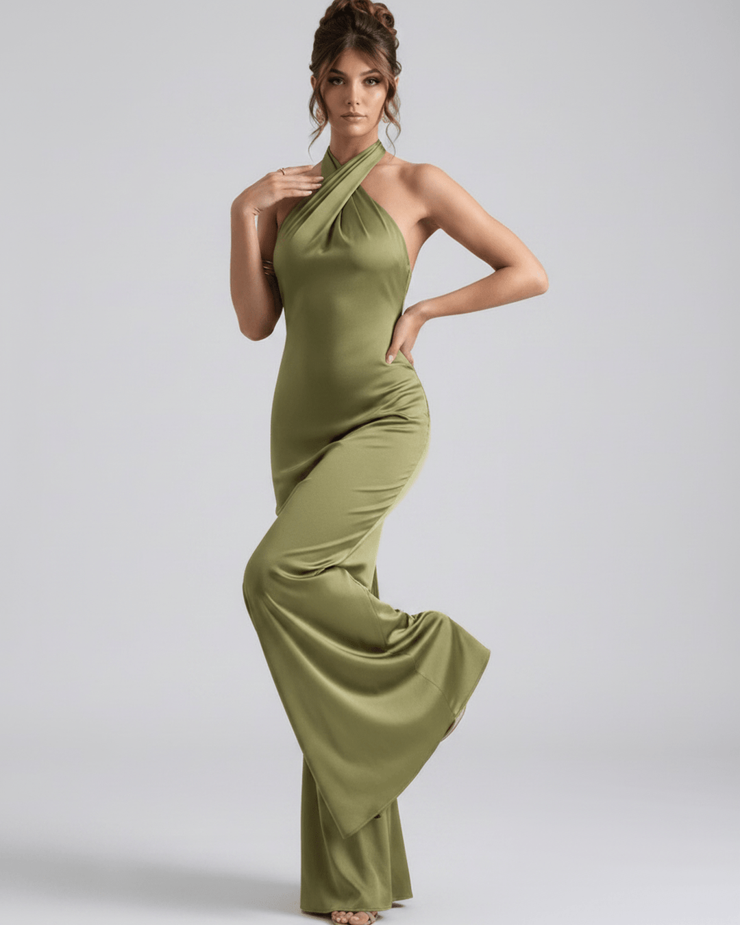 Vestido formal Zerelle con escote Halter, estilo columna. Ideal para eventos de noche.