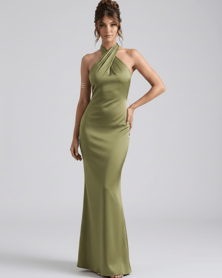 Elegante vestido maxi Zerelle para mujer, escote Halter. Perfecto para ocasión formal.
